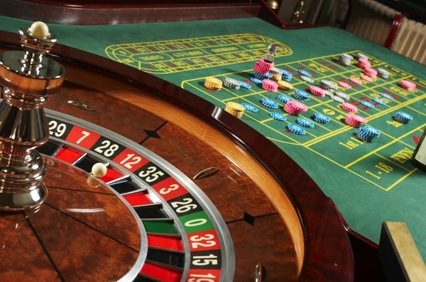 Gaple Online tile interface on jaringtoto platform showing player hands and scoring